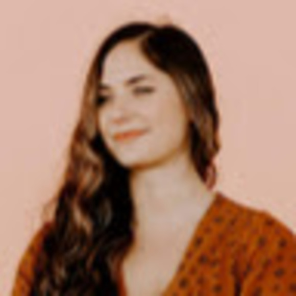 Meet your Posher, Ashley - Picture 1 of 1